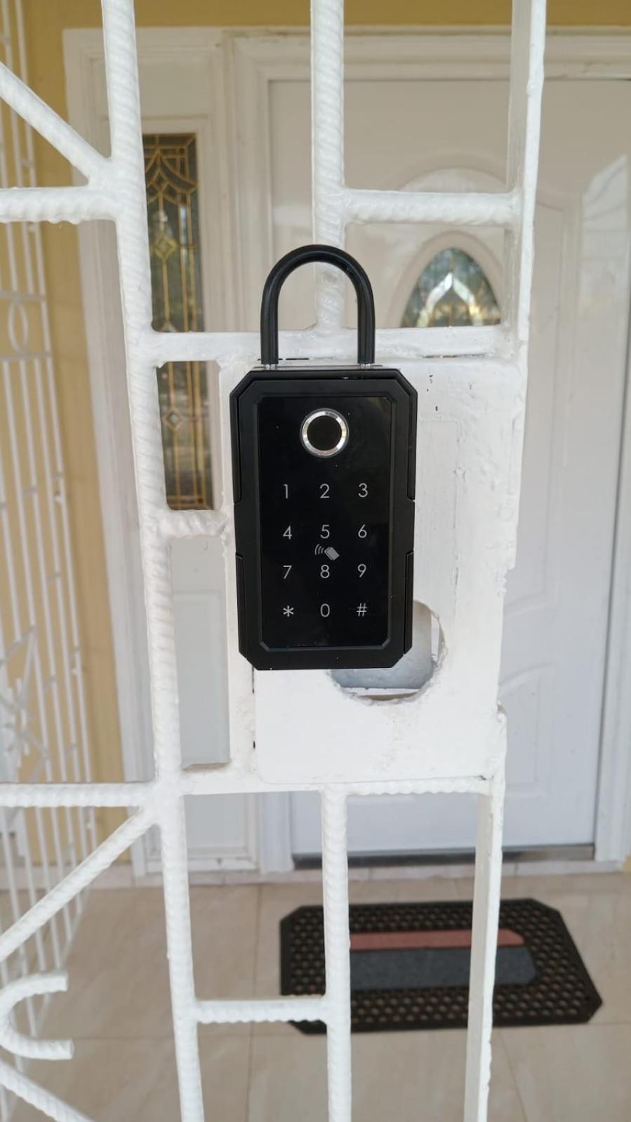 St Bess Comfort Style Black River Exterior photo